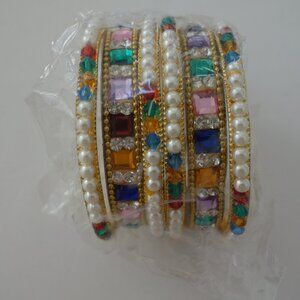 Beautiful Colorful Bangle set of 4 Bangles and 2 Broader Bangles Diameter 2.25"